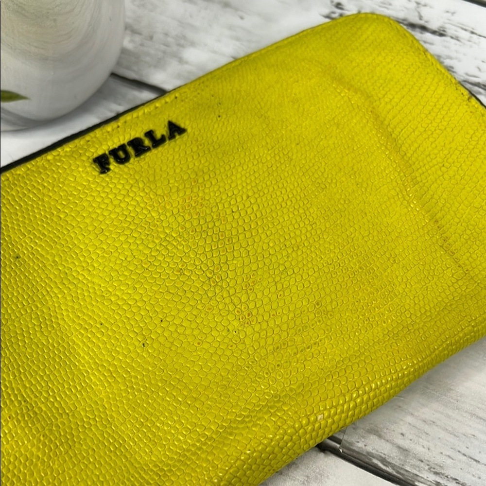 Furla Yellow and Black Wallet - Picture 4 of 12